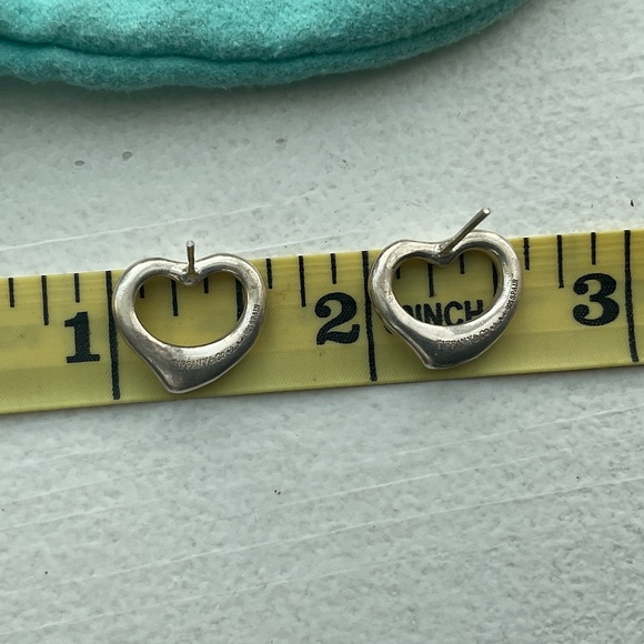 Tiffany & Co. Silver Heart Earrings - Picture 5 of 8